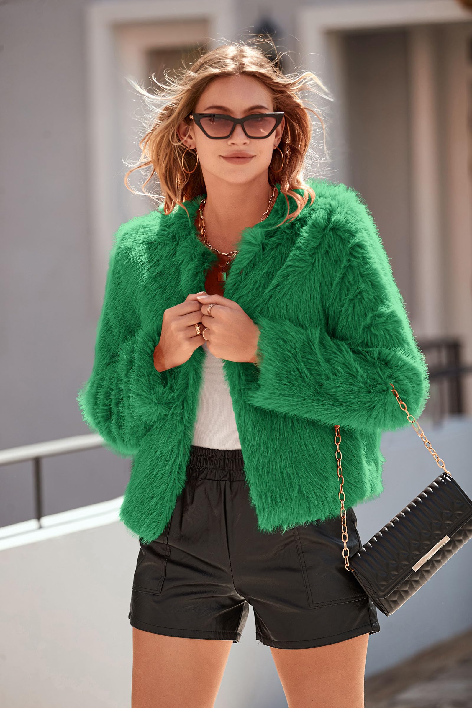 PRETTYGARDEN Women's Winter Coats Fleece Cropped Jacket Faux Fur Long Sleeve Pockets Shaggy Warm Outerwear Fall Clothes