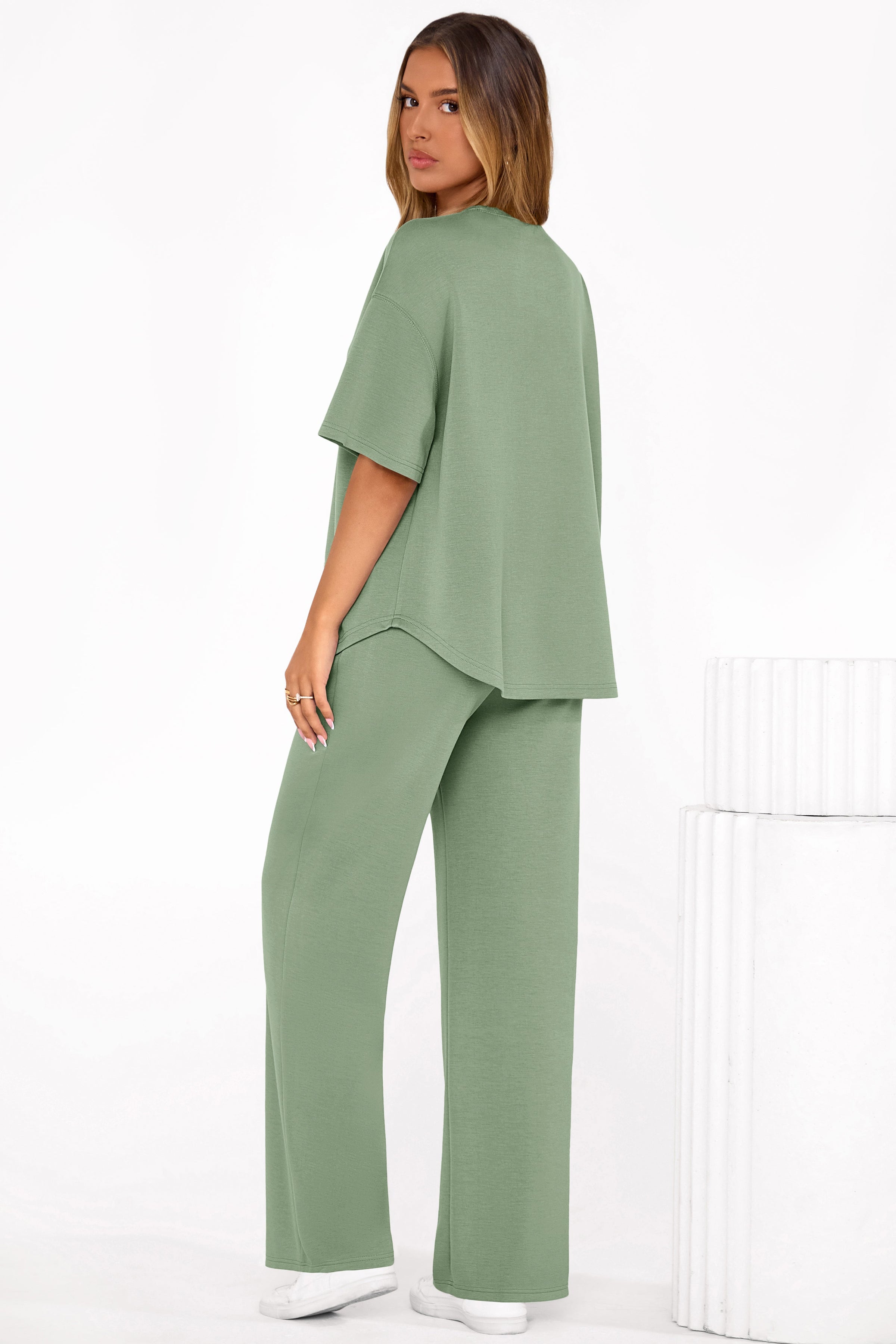 PRETTYGARDEN Women's Summer 2 Piece Lounge Set Short Sleeve Tops Wide Leg Pants Spring Vacation Travel Outfits Clothes PRETTYGARDEN