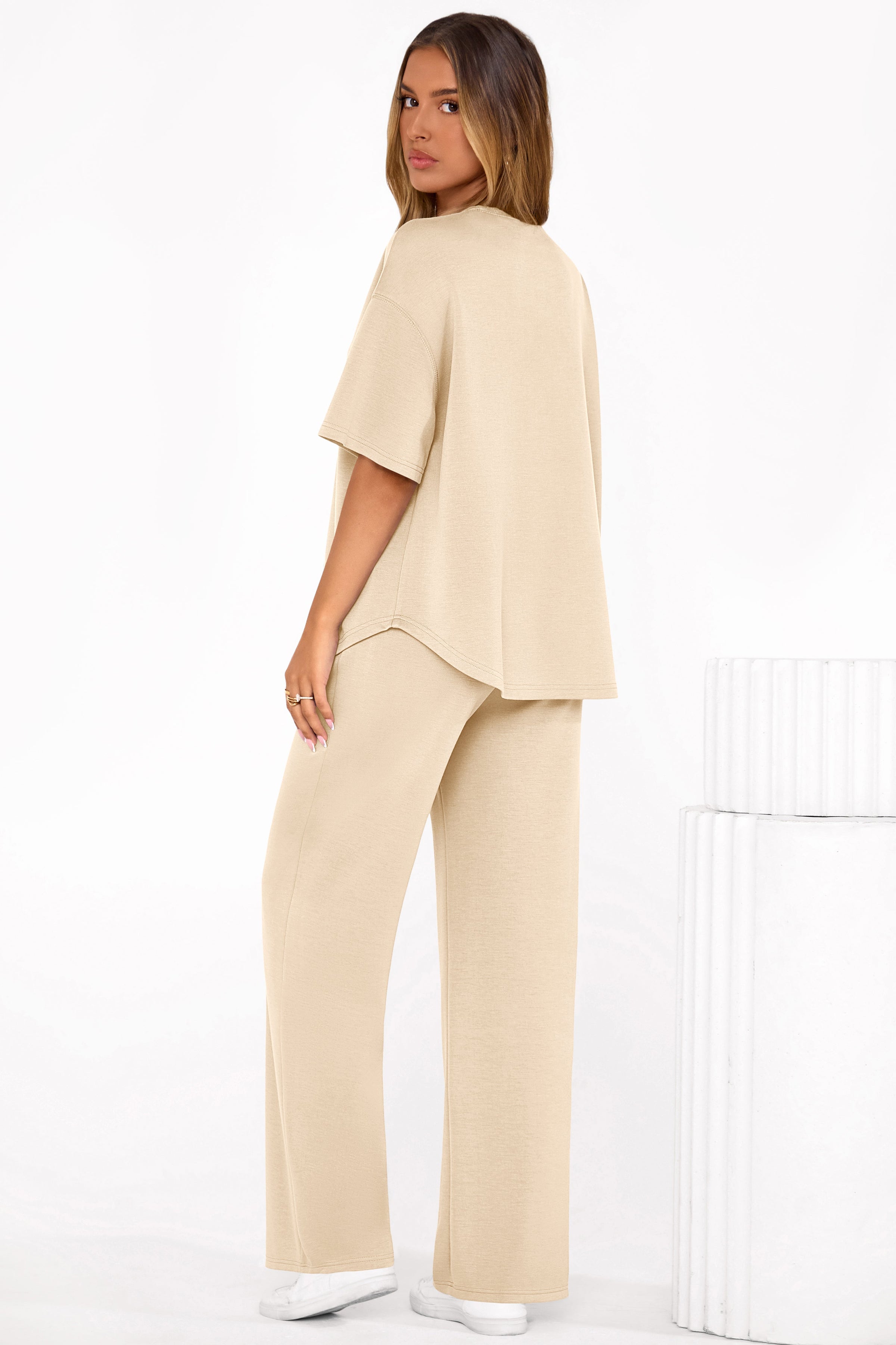 PRETTYGARDEN Women's Summer 2 Piece Lounge Set Short Sleeve Tops Wide Leg Pants Spring Vacation Travel Outfits Clothes PRETTYGARDEN