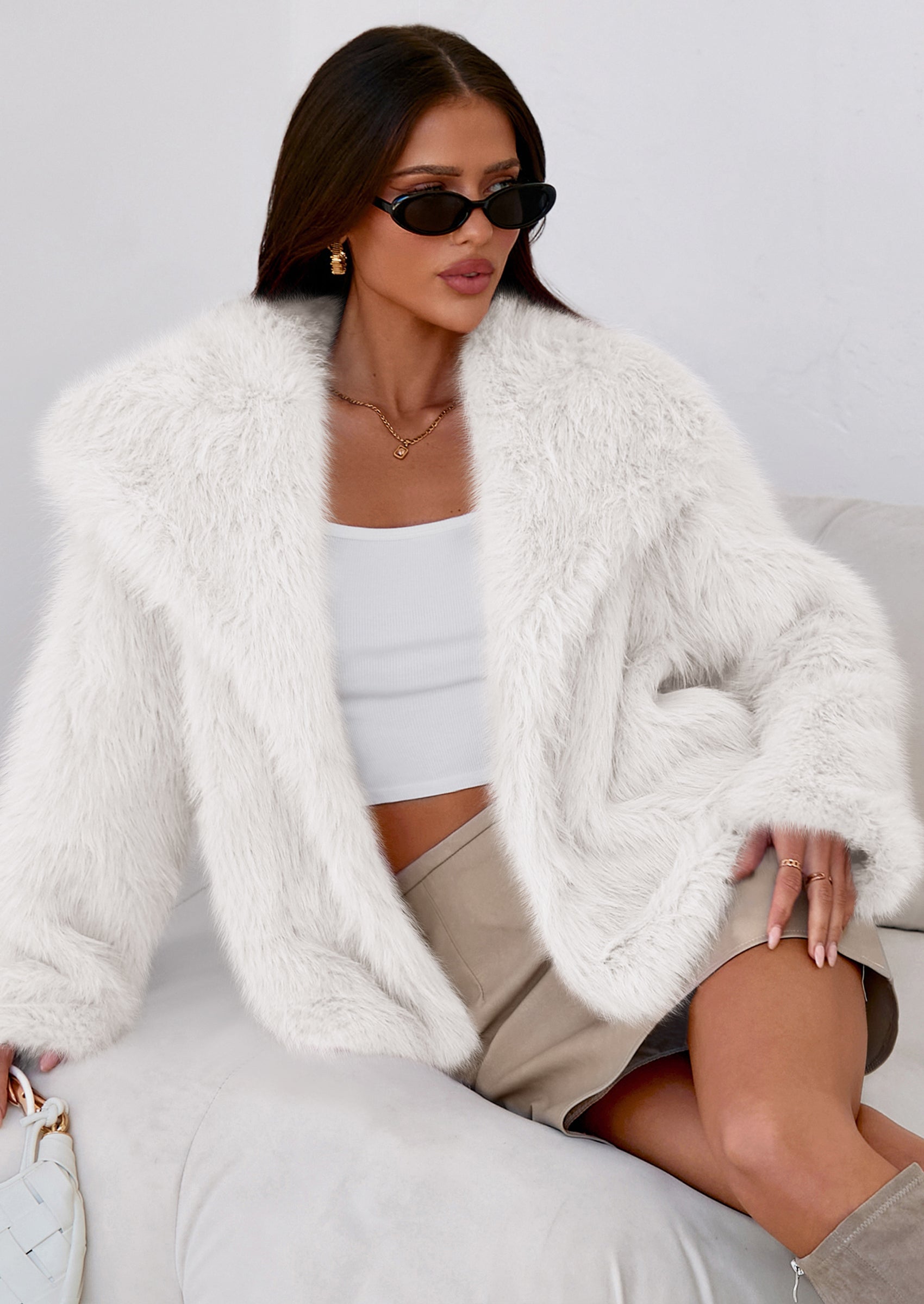 PRETTYGARDEN Womens Winter Coats Trendy Long Sleeve Furry Faux Fur Jackets Button Lapel Warm Fall Outwear with Pockets