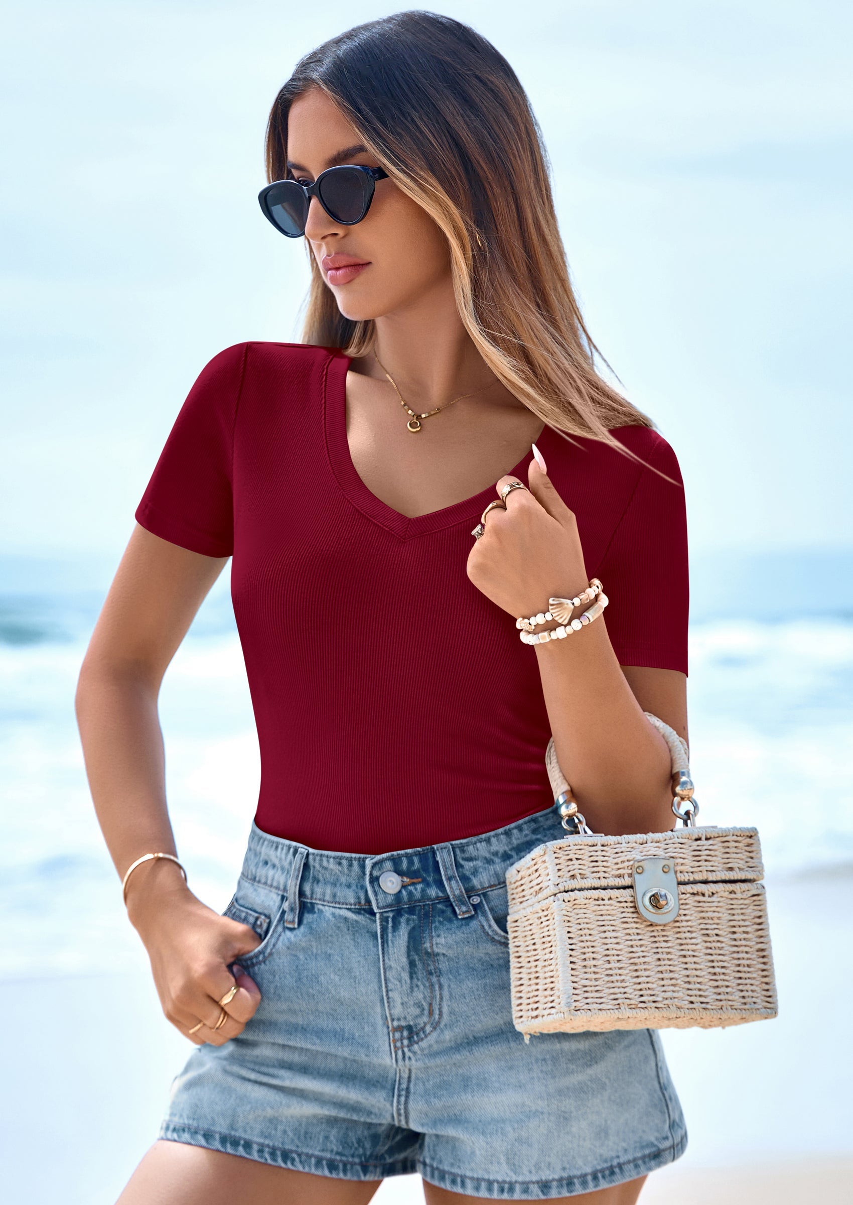 PRETTYGARDEN Women Spring Tops Trendy Ribbed Short Sleeve V Neck Fitted Basic Tee Shirts Casual Going Out Summer Outfits PRETTYGARDEN