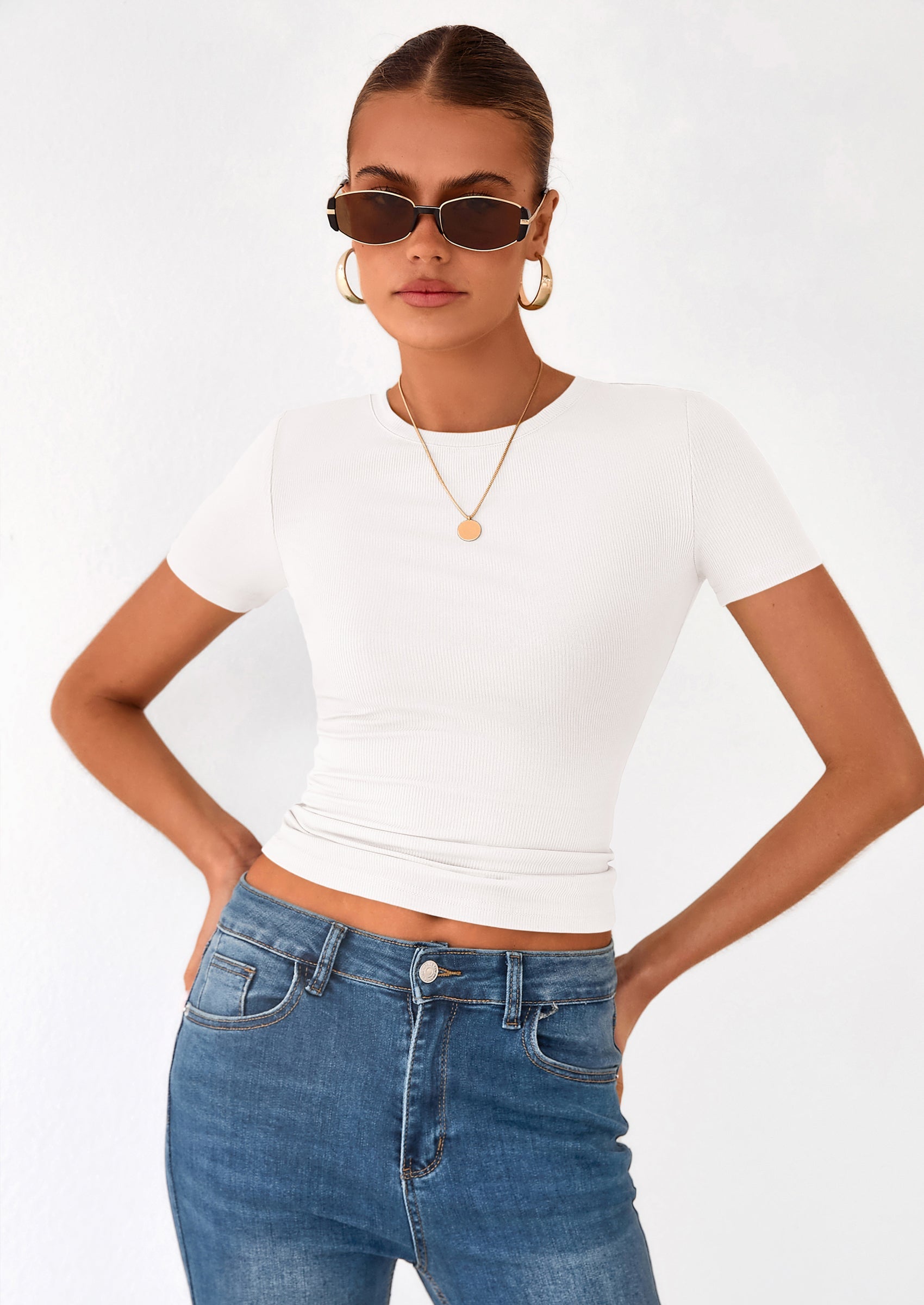 PRETTYGARDEN Women Summer Crew Neck Short Sleeve Tops Ribbed Knit Slim Fit Fashion Basic Tee Shirts Casual Going Out Top PRETTYGARDEN