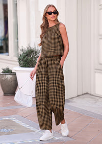 PRETTYGARDEN Womens 2 Piece Sets Summer Plaid Sleeveless Tops Wide Leg Pants Matching Lounge Set Beach Vacation Outfits