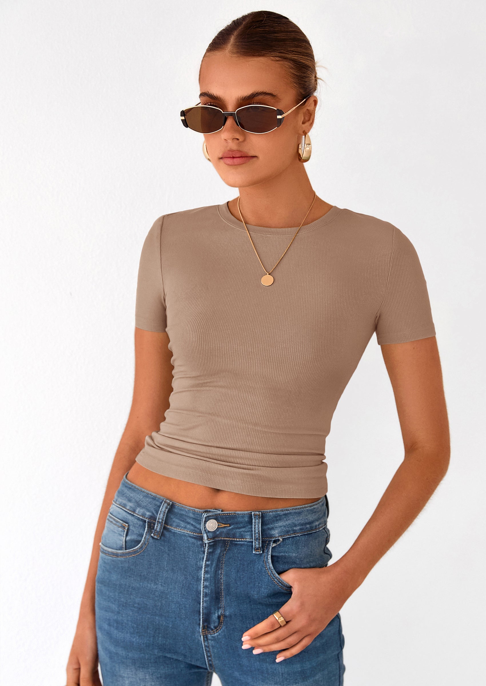 PRETTYGARDEN Women Summer Crew Neck Short Sleeve Tops Ribbed Knit Slim Fit Fashion Basic Tee Shirts Casual Going Out Top PRETTYGARDEN