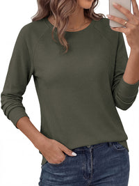 PRETTYGARDEN Womens Long Sleeve Shirts Waffle Knit Lightweight Fall Tops | Crewneck Loose Fit Curvy Hem Pullover Top, Soft Comfy Cute Tee Shirt, Dressy Casual Office Work Outfits, Fashion Clothing