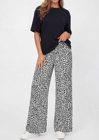 PRETTYGARDEN Women's 2 Piece Lounge Sets Summer Casual Short Sleeve Tops Leopard Flowy Pants Pajamas Vacation Travel Outfits - PRETTYGARDEN