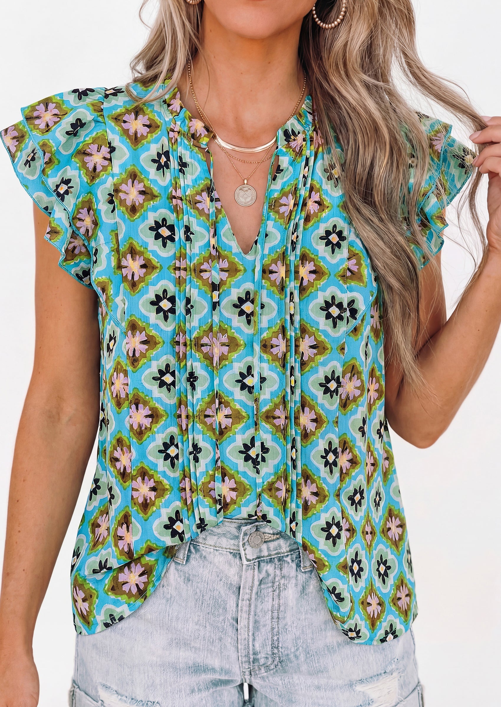 PRETTYGARDEN Womens Summer Boho Tops Trendy 2026 V Neck Flutter Short Sleeve Floral Casual Dressy Blouses Shirts Spring Clothes PRETTYGARDEN