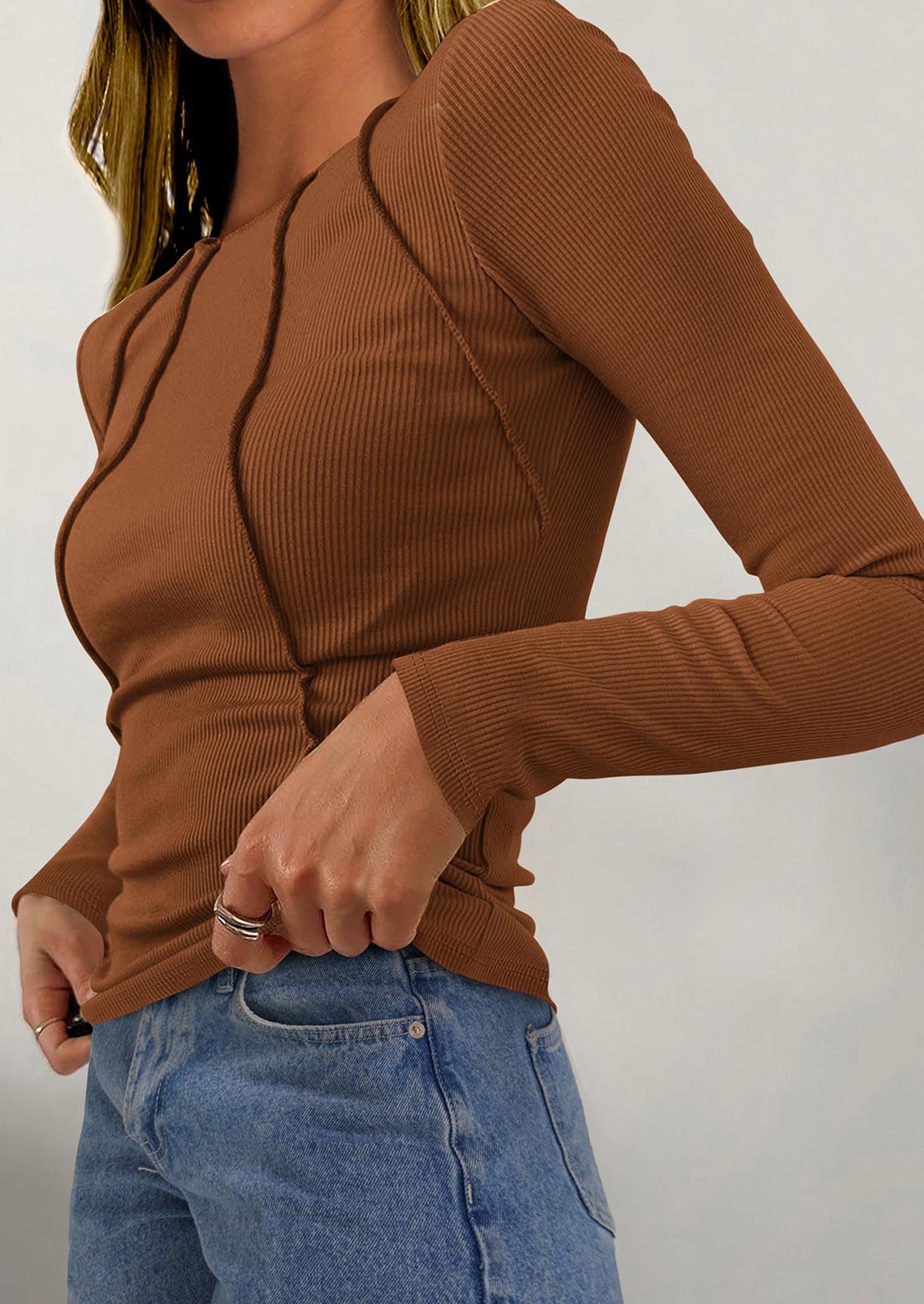 KIRUNDO Ribbed Long Sleeve Tops for Women Stretch Slim Basic Crop Tee Exposed Seams Spring Fall Fashion Trendy Tshirt