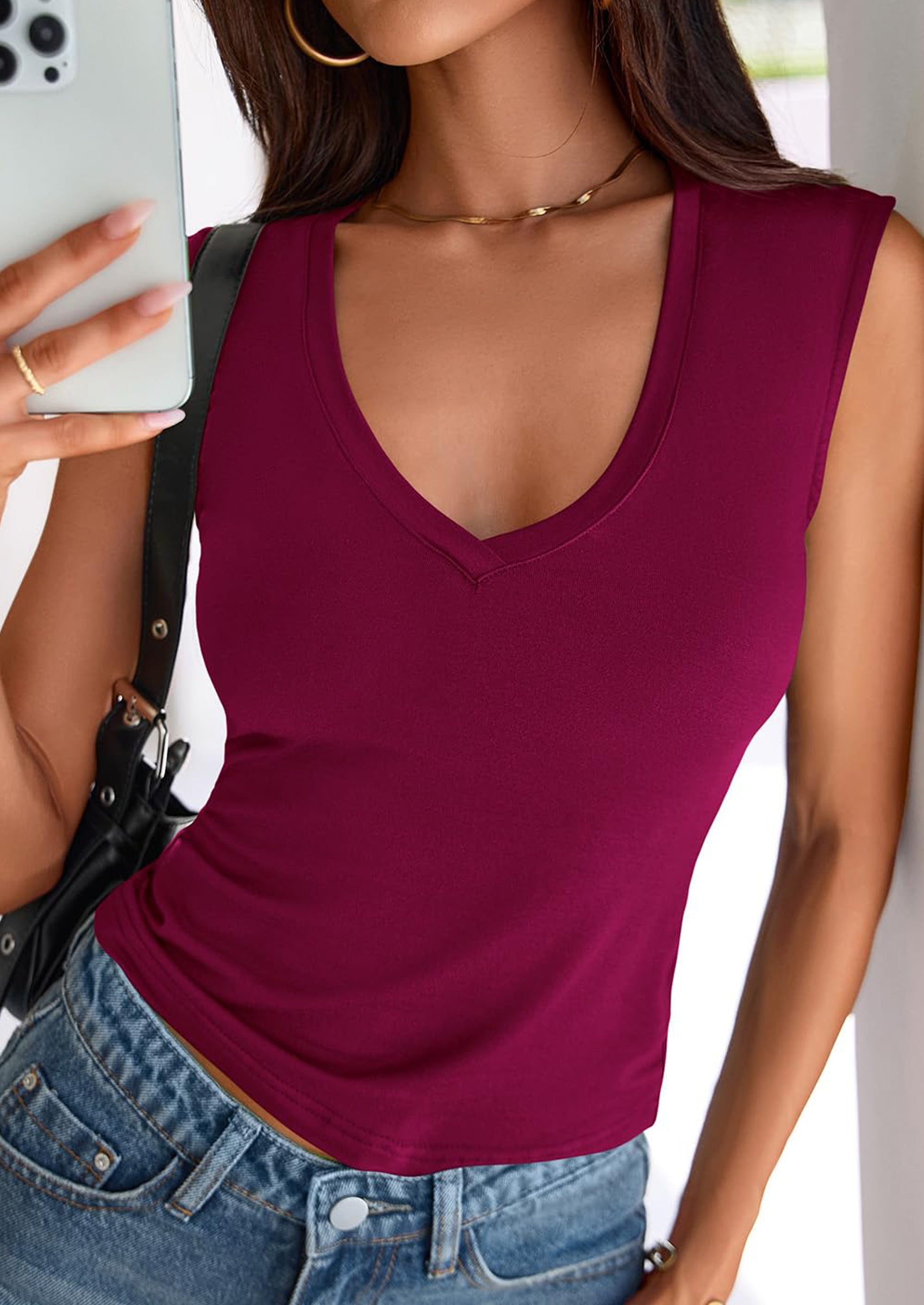 PRETTYGARDEN Womens T Shirts Spring Fashion V Neck Sleeveless Cute Going Out Tops Plain Fitted Tank Top Y2k Outfits PRETTYGARDEN