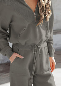 PRETTYGARDEN Women's 2 Piece Sweater Set Pullover Zip Up Sweatshirt Jogger Sweatpants Tracksuit Casual Outfit