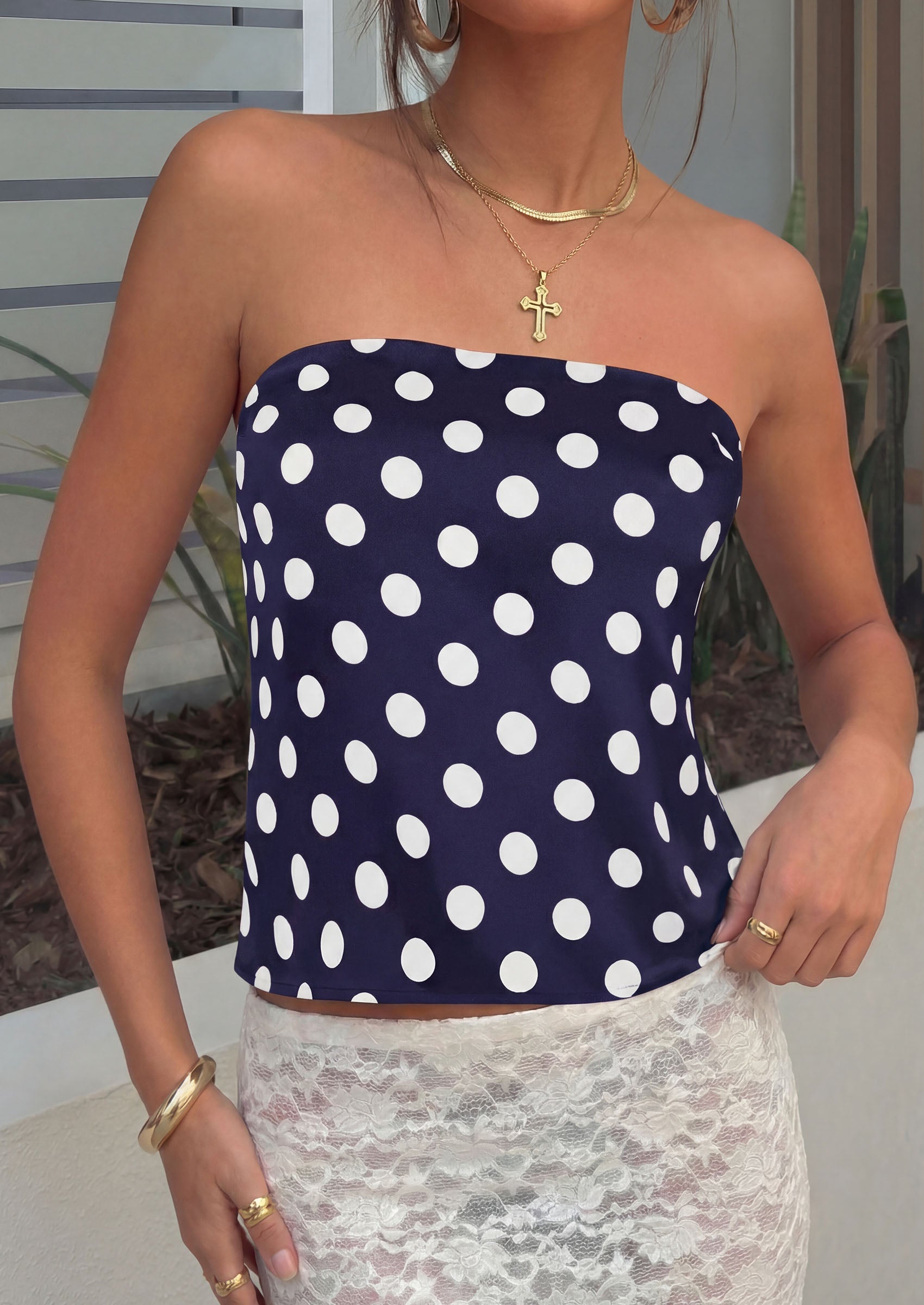 PRETTYGARDEN Strapless Tube Tops for Women Summer Sleeveless Backless Polka Dot Going Out Top Bandeau Cute Y2k Shirt