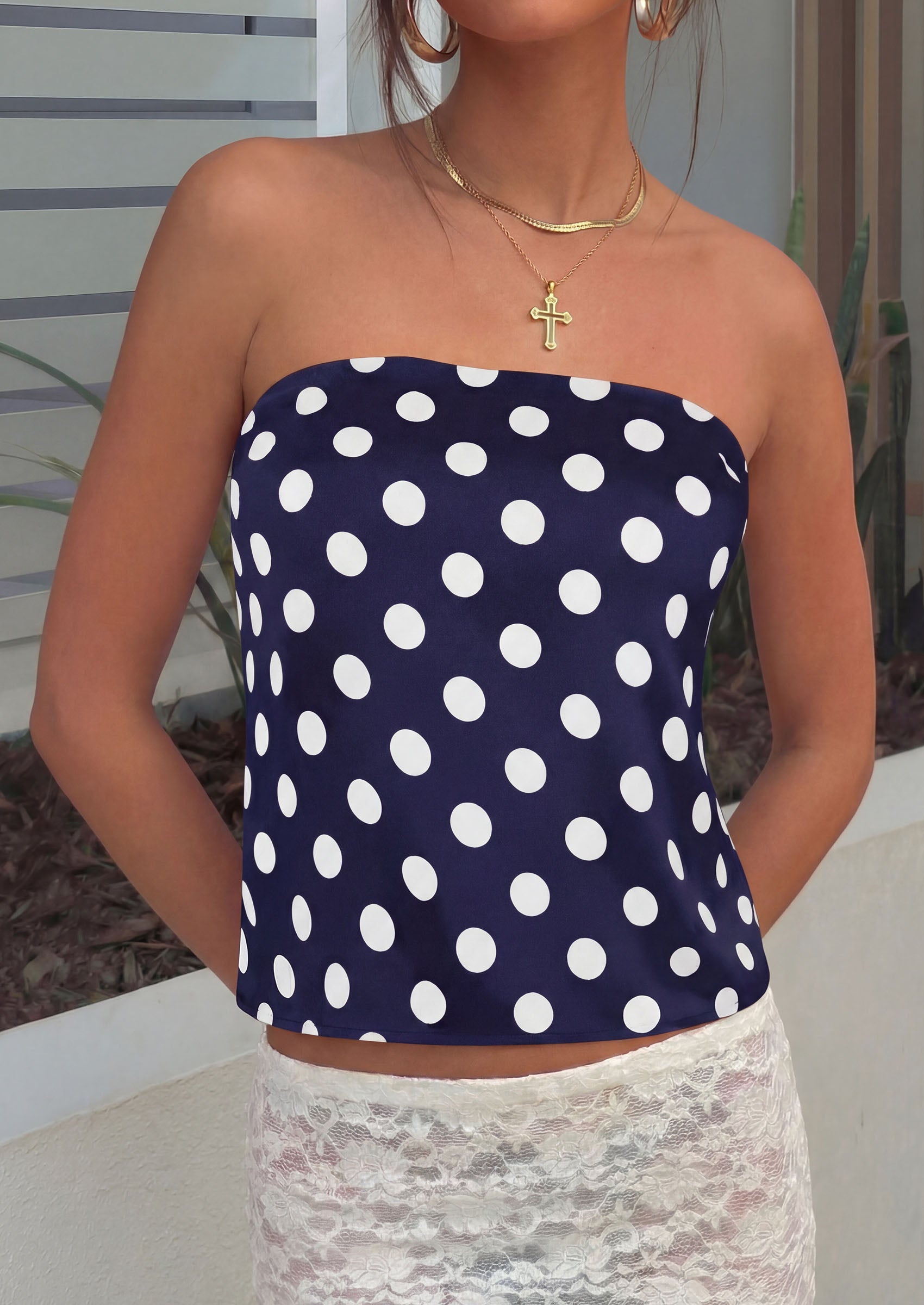 PRETTYGARDEN Strapless Tube Tops for Women Summer Sleeveless Backless Polka Dot Going Out Top Bandeau Cute Y2k Shirt