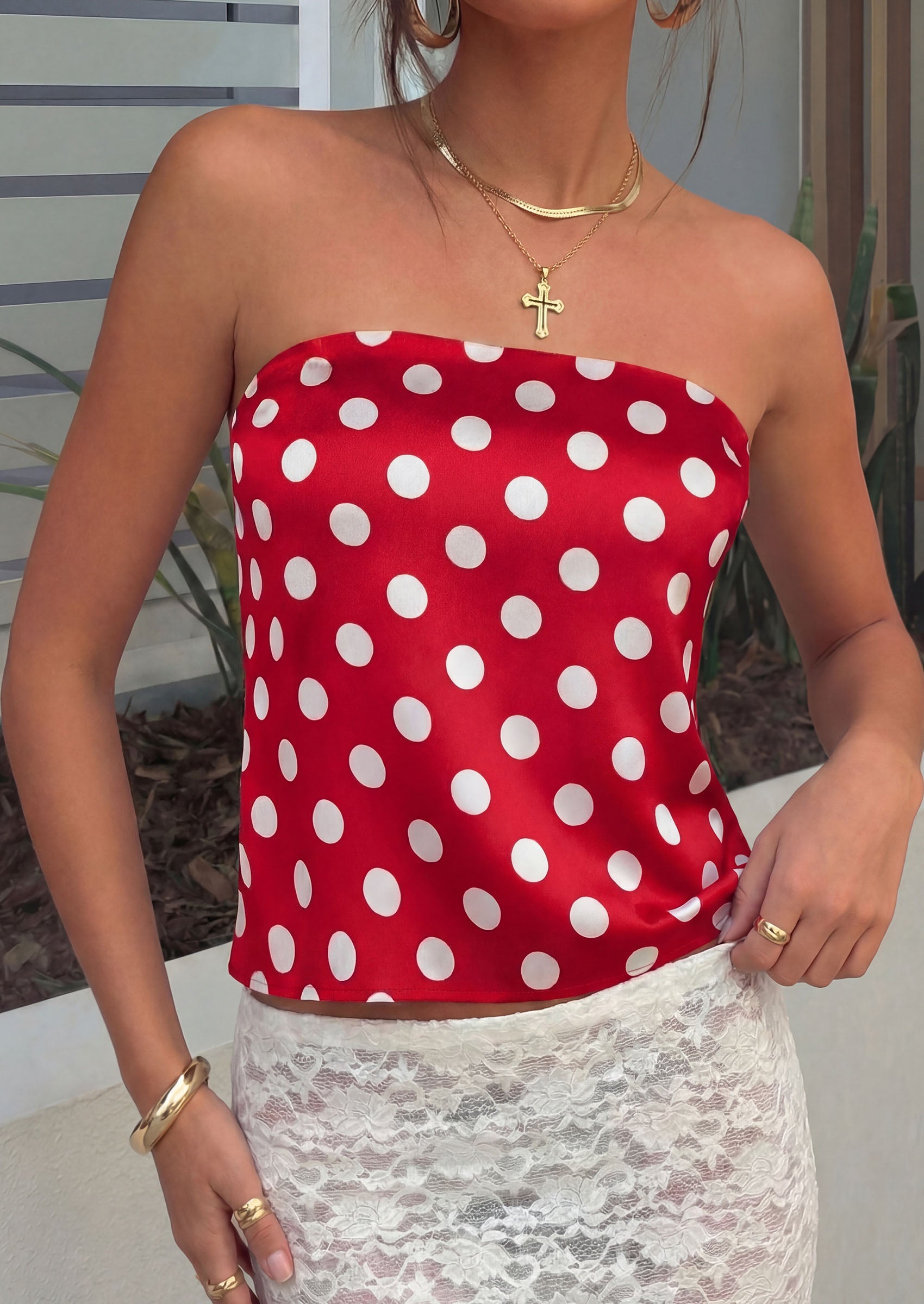 PRETTYGARDEN Strapless Tube Tops for Women Summer Sleeveless Backless Polka Dot Going Out Top Bandeau Cute Y2k Shirt