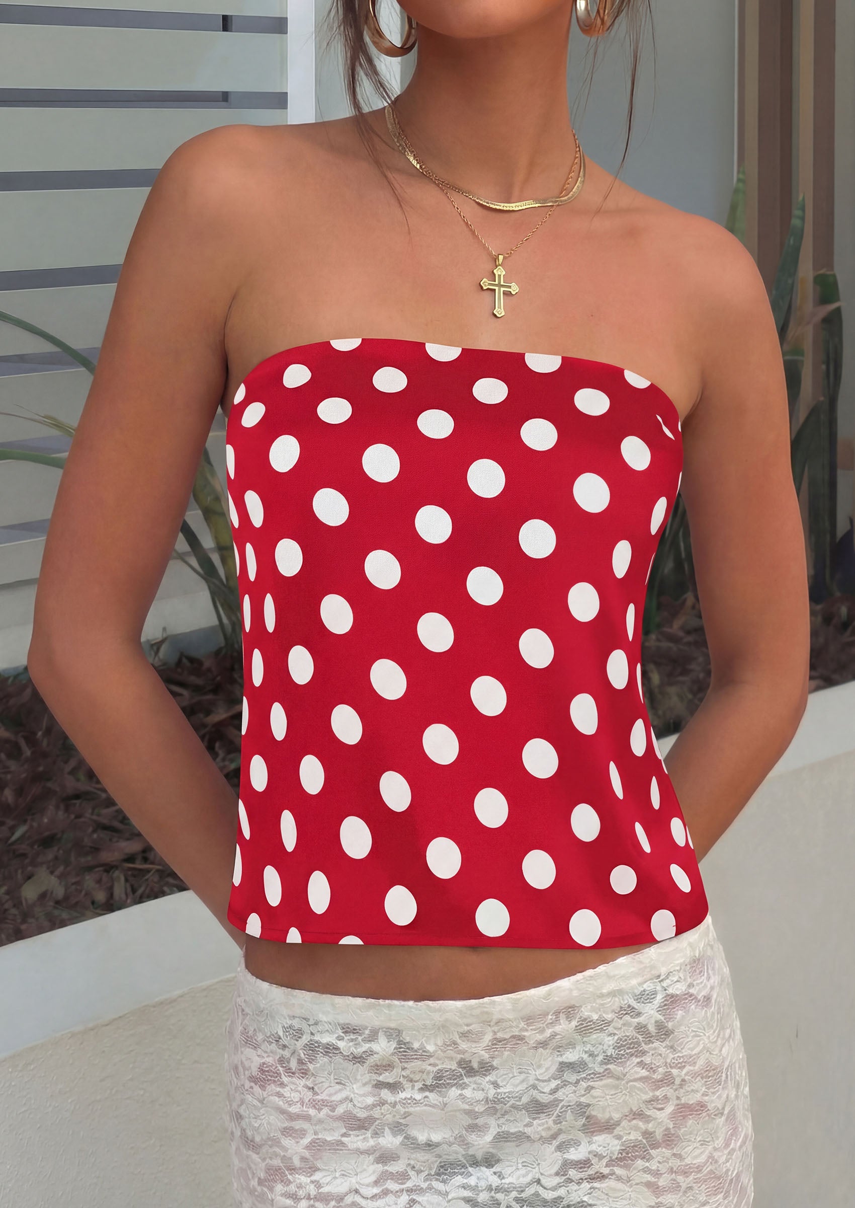 PRETTYGARDEN Strapless Tube Tops for Women Summer Sleeveless Backless Polka Dot Going Out Top Bandeau Cute Y2k Shirt