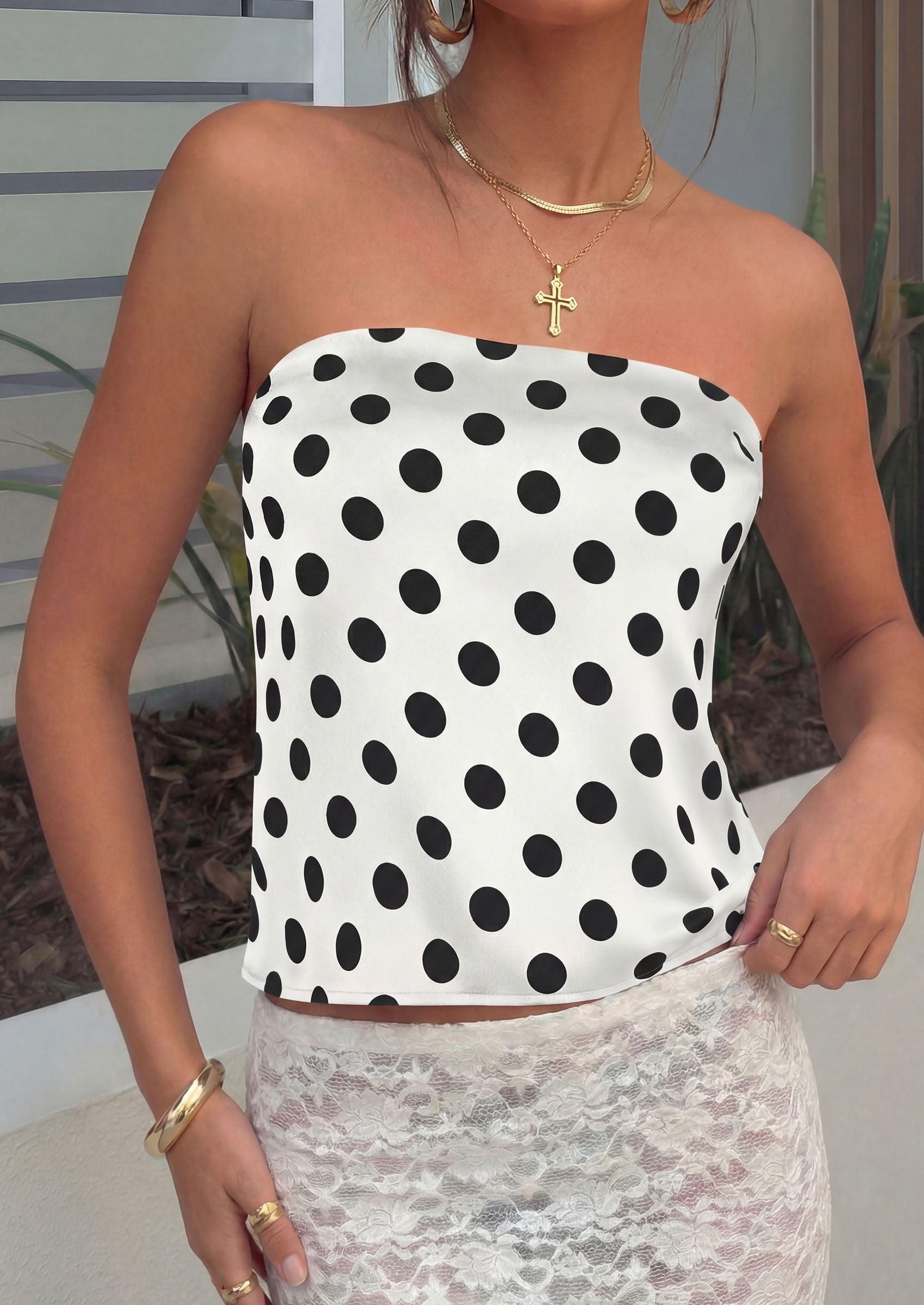 PRETTYGARDEN Strapless Tube Tops for Women Summer Sleeveless Backless Polka Dot Going Out Top Bandeau Cute Y2k Shirt