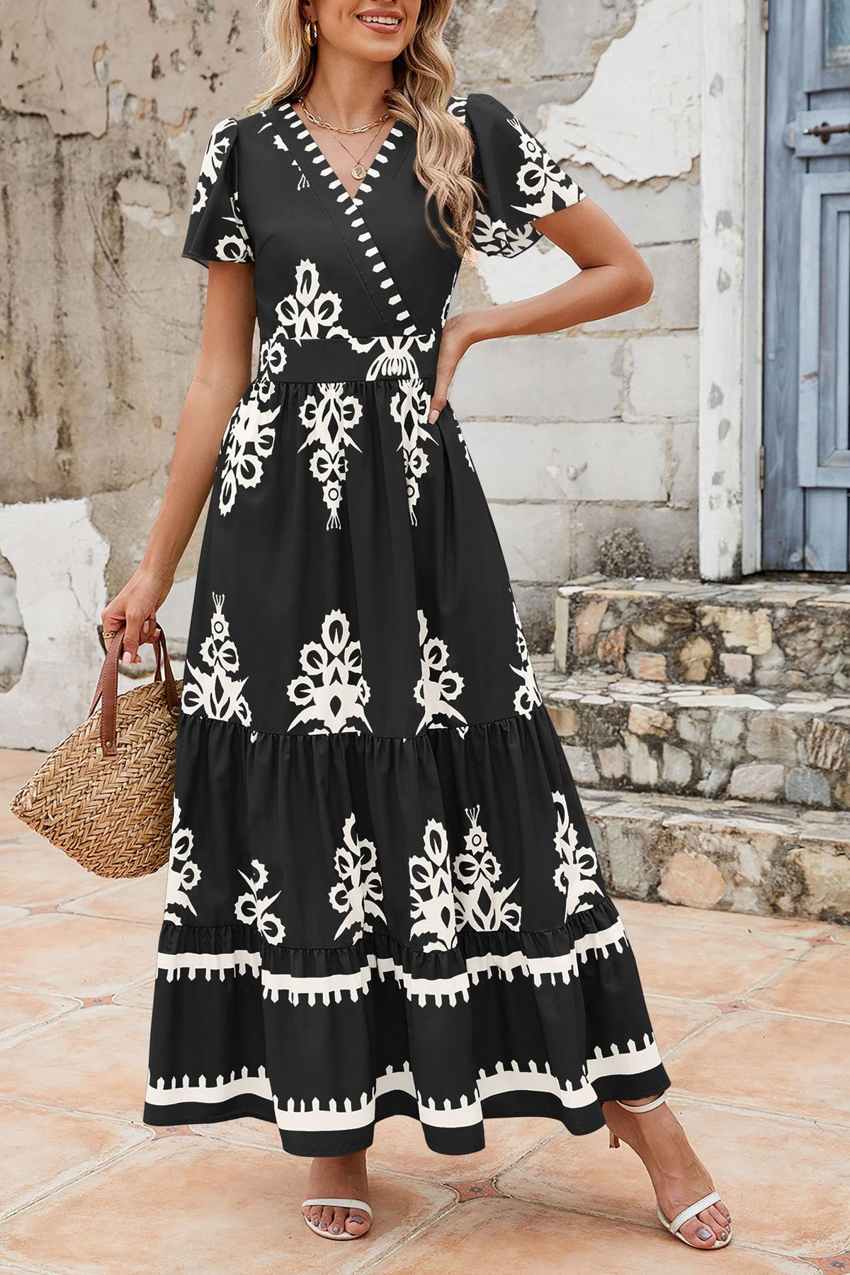 Womens Summer Casual V Neck Boho Maxi Dress Flowy Aline Bell Sleeve Tiered Floral Dresses with Pocket