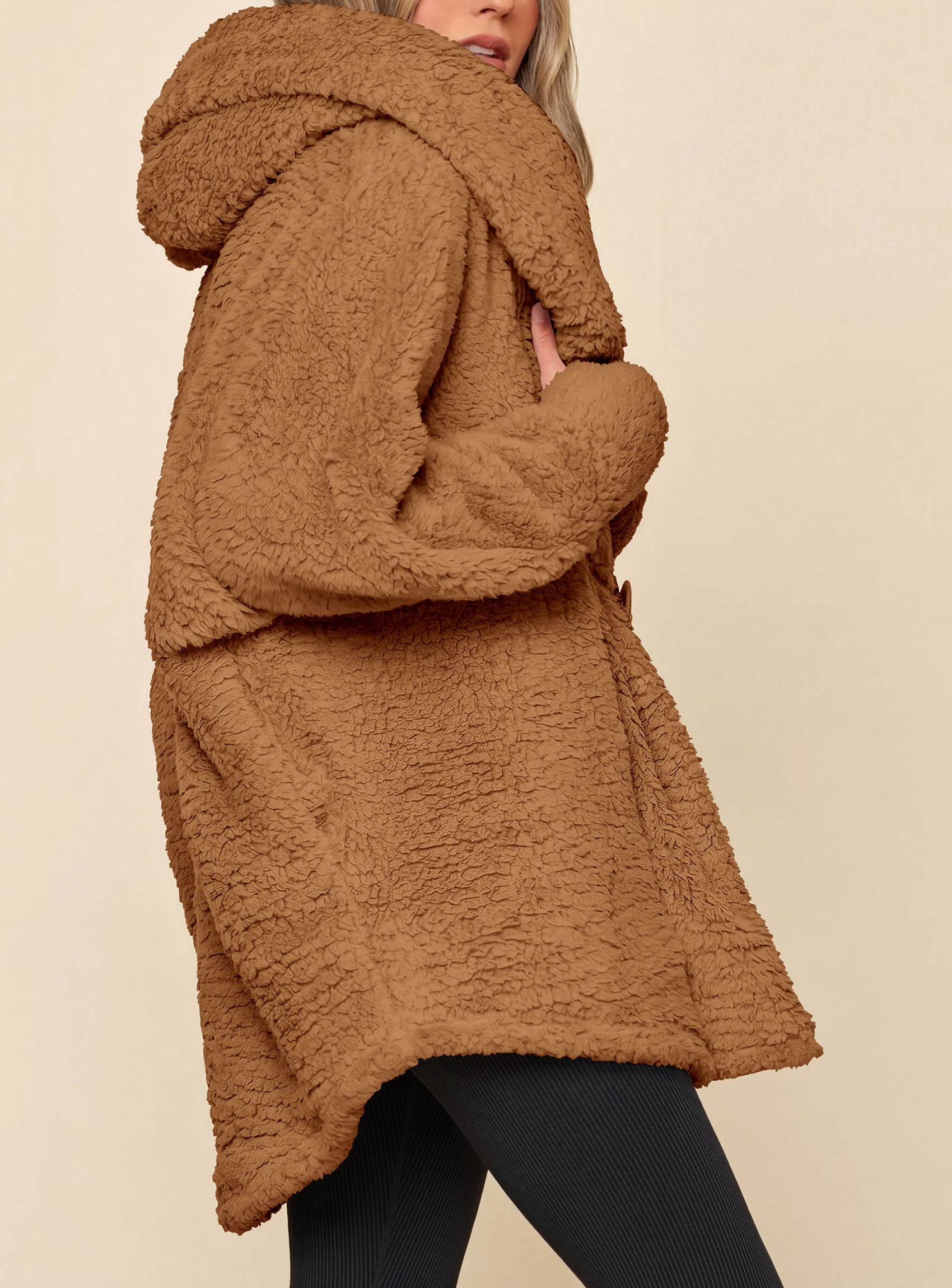 PRETTYGARDEN Women's Winter Warm Coats Hooded Faux Fur Sherpa Jacket  Fuzzy Fleece, Thumb Holes, Long Sleeve Pockets, Teddy Bear Jackets, Trendy Casual Fall Clothes, Holiday Going Out Outfits