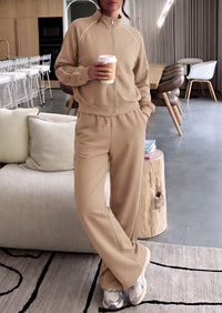 PRETTYGARDEN Women's 2 Piece Sweat Set Casual Fall Outfits | Zip Up Sweatshirt,Wide Leg Pants Sweatsuits,Side Stripes,Matching Lounge Sets,Athletic Wear for Airport,Jogging,Travel,Daily