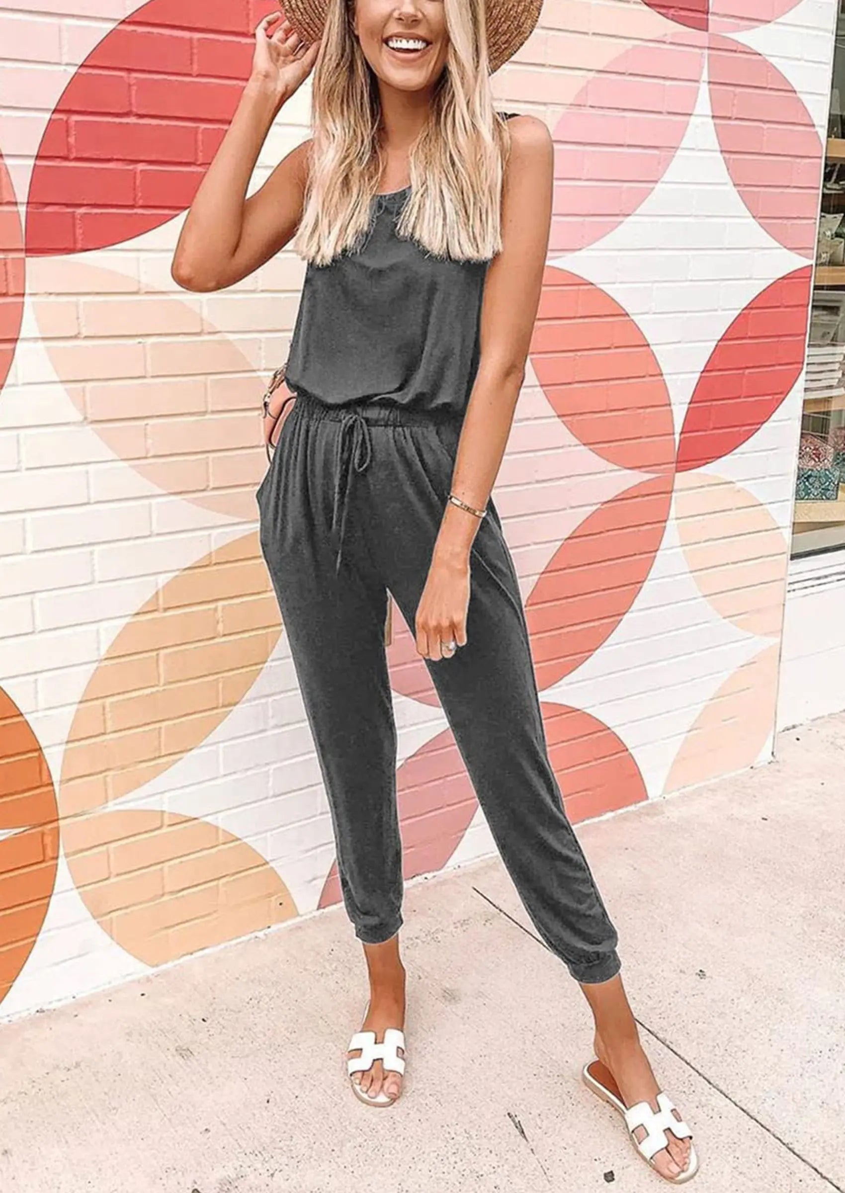 PRETTYGARDEN Two Piece Outfit Sets Casual Sleeveless Crewneck Tops and Sweatpants PRETTYGARDEN