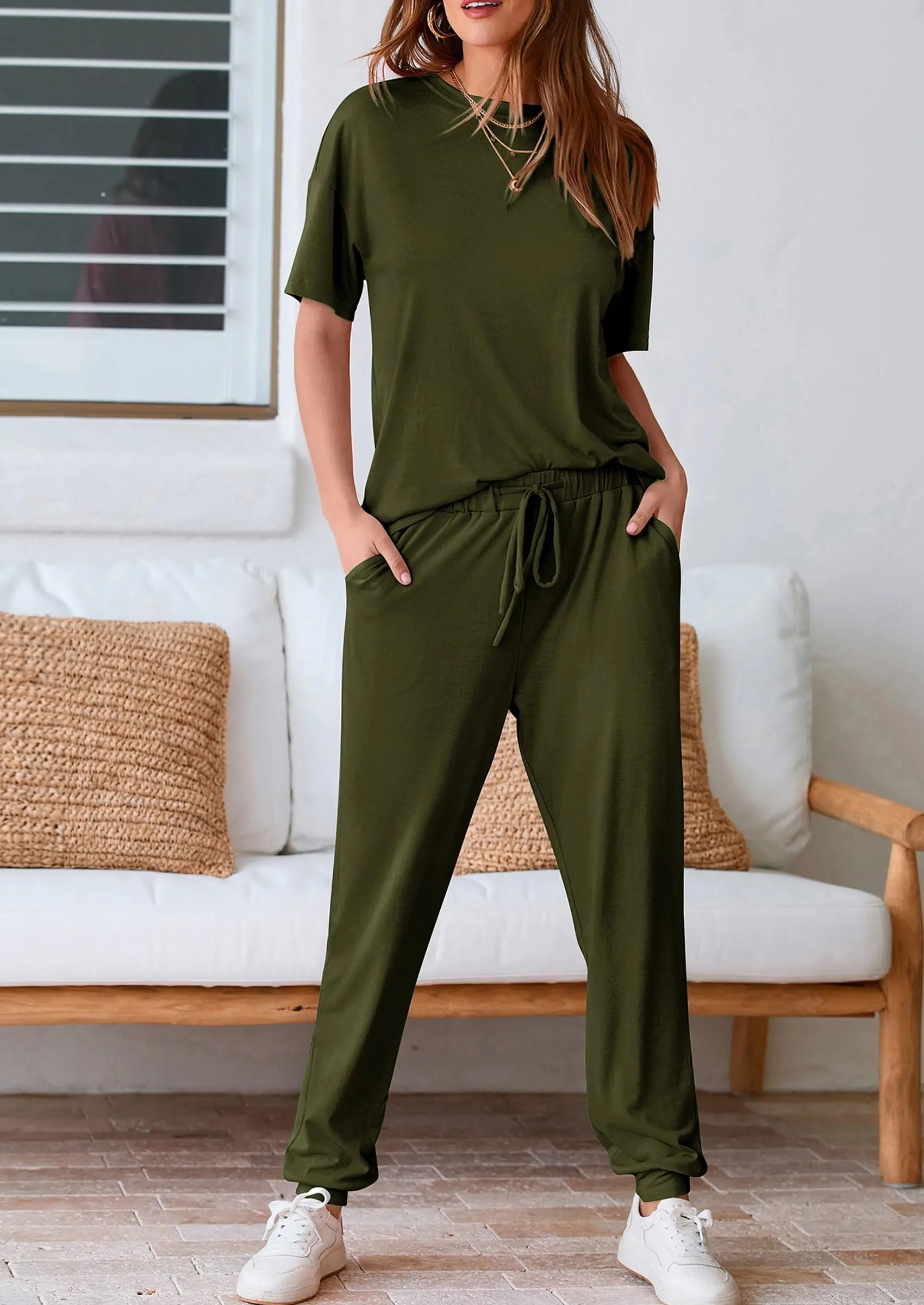 PRETTYGARDEN Women's Two Piece Lounge Sets Spring Summer Jogger Pants Vacation Outfits Travel Airplane Matching Clothes PRETTYGARDEN