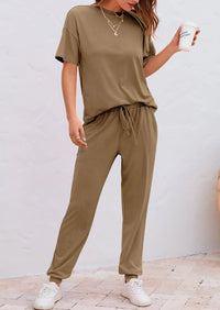 PRETTYGARDEN Women's Two Piece Lounge Sets Spring Summer Jogger Pants Vacation Outfits Travel Airplane Matching Clothes PRETTYGARDEN