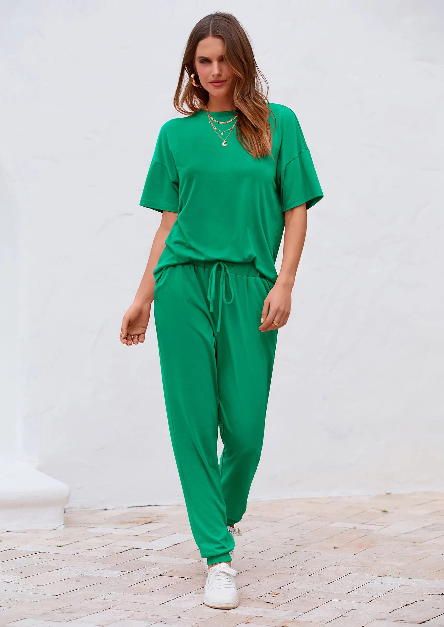 PRETTYGARDEN Women's Two Piece Lounge Sets Spring Summer Jogger Pants Vacation Outfits Travel Airplane Matching Clothes PRETTYGARDEN