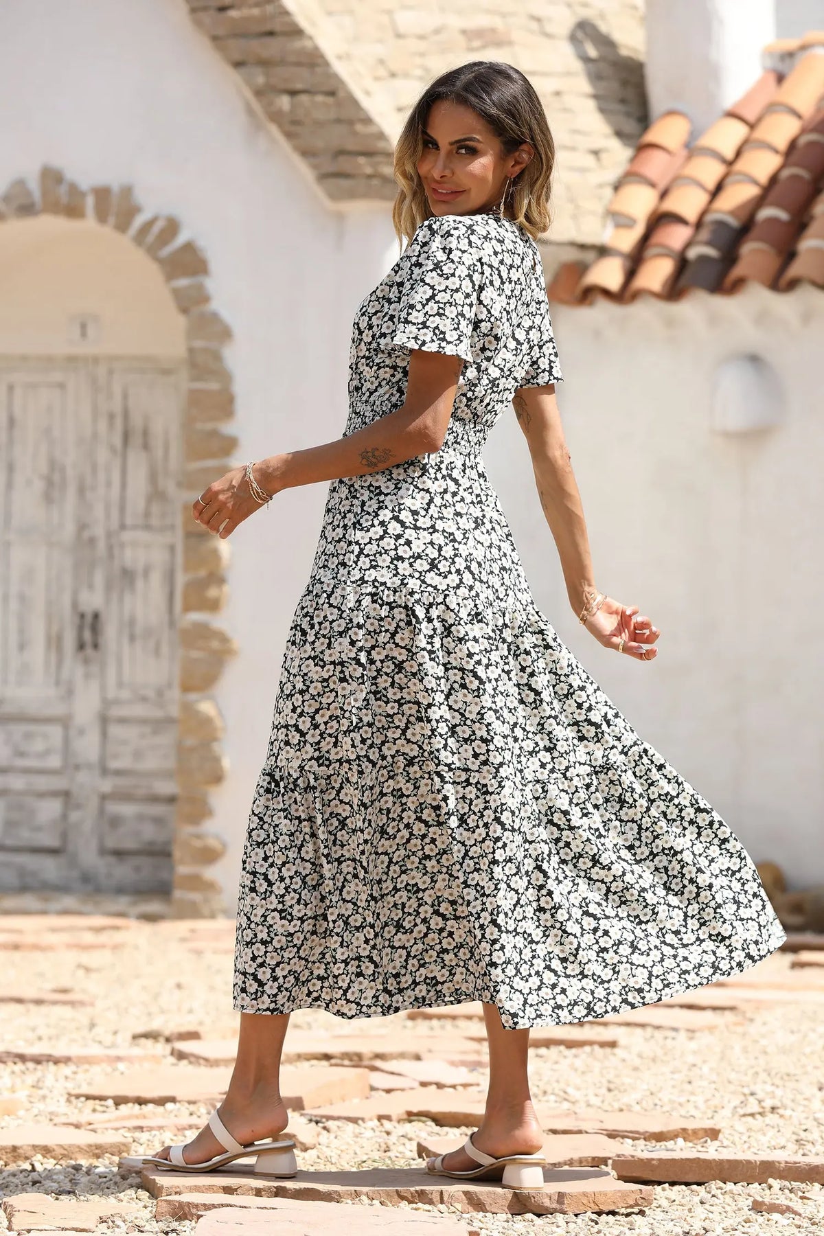 Short Sleeve Crew Neck Smocked Elastic Waist Tiered Floral Flares Sun Maxi Dress PRETTYGARDEN