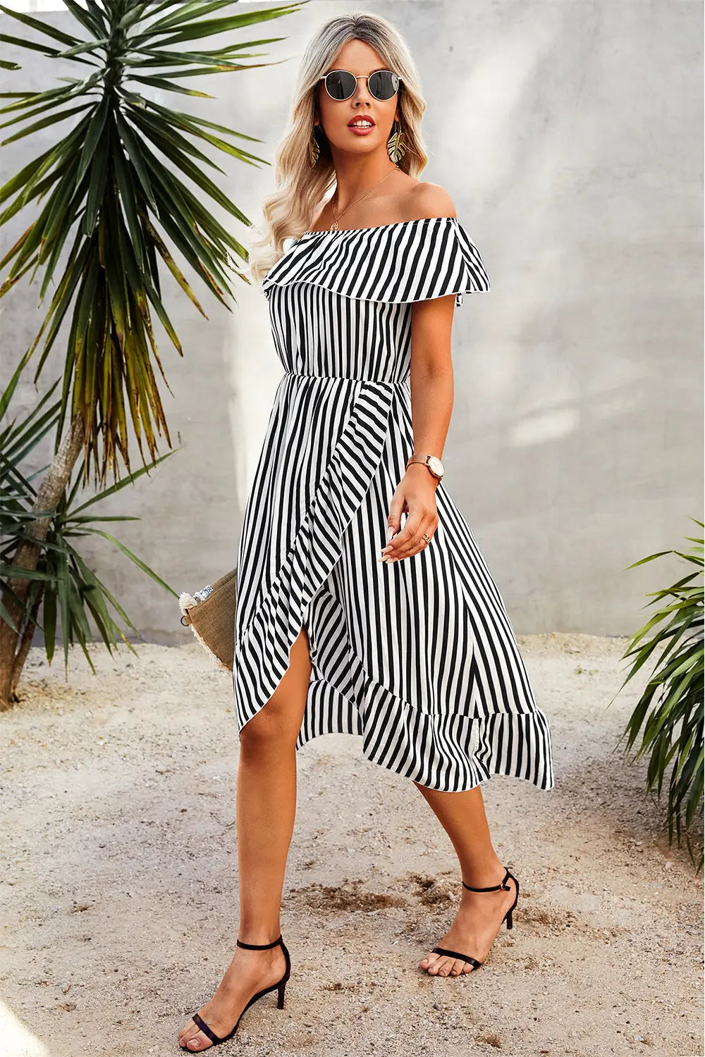 Striped Print Off Shoulder Beach Maxi Dress PRETTYGARDEN